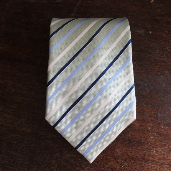 Geoffrey Beene 100% Silk Tie - Picture 1 of 3